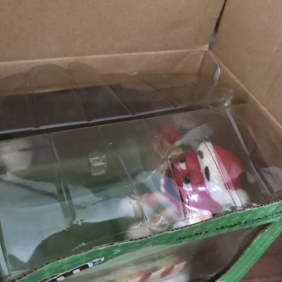 Rare M&M’s Sleigh Holiday Candy Dish - Picture 9 of 12